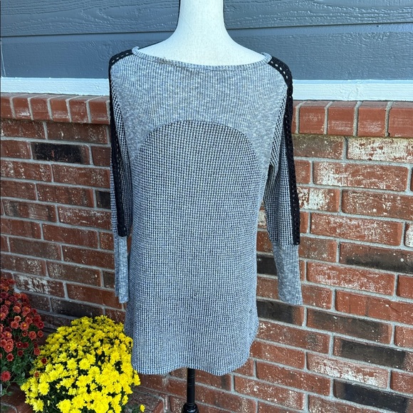 Soft Surroundings Classic Boatneck Crochet Trim Waffle Knit Women's Small Tunic - Picture 4 of 6